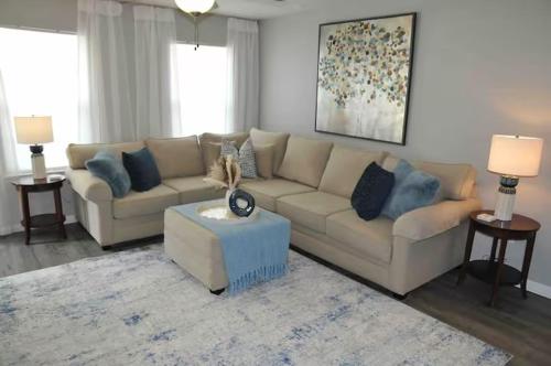 Modern Comfort in Convenient Location in Newport News, USA