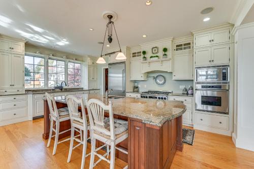 Groton Home Less Than 1 Mi to Beach on Long Island Sound! Groton Home Less Than 1 Mi to Beach on Long Island Sound!