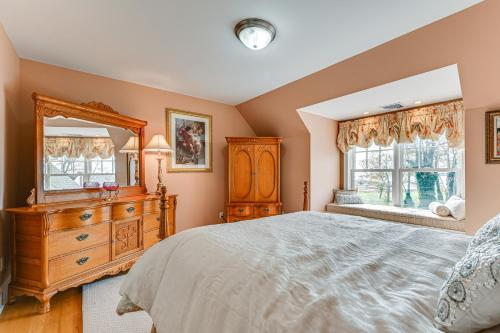 Groton Home Less Than 1 Mi to Beach on Long Island Sound! Groton Home Less Than 1 Mi to Beach on Long Island Sound!