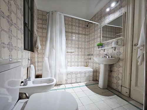 Three-Bedroom Apartment image 4