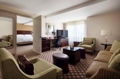 Chicago Marriott Naperville - image 9