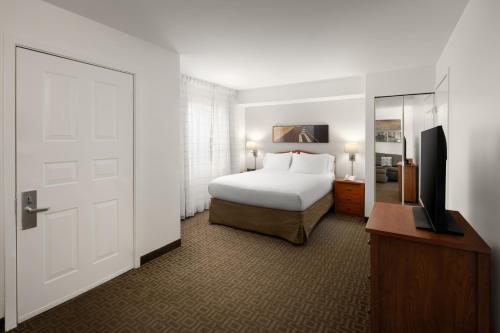 TownePlace Suites by Marriott Seattle Southcenter - image 6