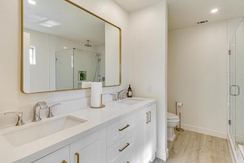 Private Pool and Hot Tub Cathedral City Getaway! Private Pool and Hot Tub Cathedral City Getaway!