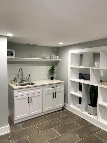 New Cozy APT in DC near Downtown in Washington, USA
