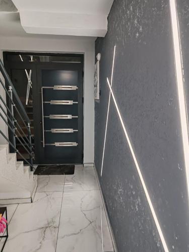 Zikin dom in 積米特洛夫格勒