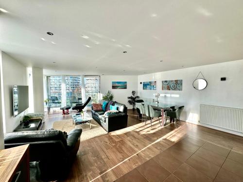 Luxury Dockview 3 Beds Excel London, Londyn