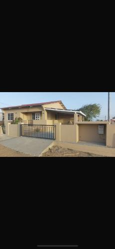 Vista exterior, Aruba Sunrise 2BRH Rentals San Nicolas in Ceru Colorado