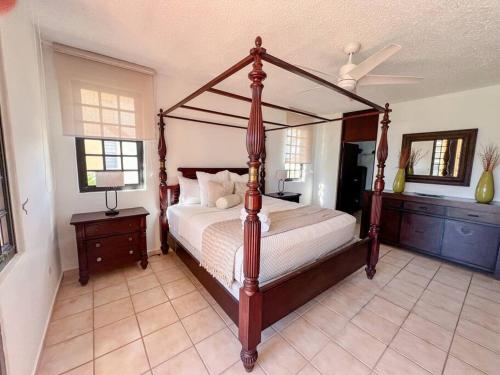 Crescent Beach Apt Ocean View in Humacao