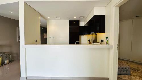 GLOBALSTAY. DAMAC Majestine Apartments - image 5