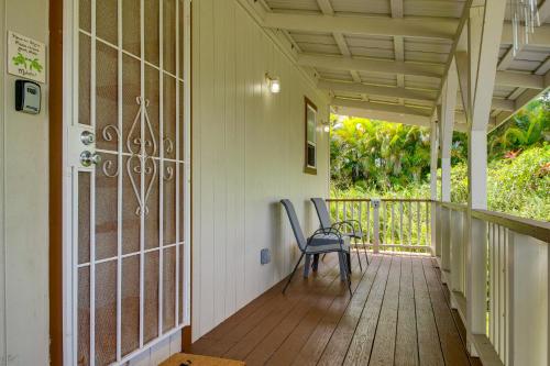 4 Mi to Beach: Keaau Retreat w/ Relaxing Porch! in Hawaiian Paradise Park (HI)