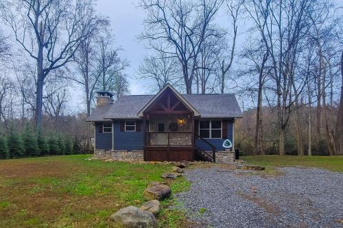 Rivers Edge in Cosby, USA