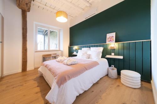 Maison Labeye gîte 4 étoiles, jacuzzi et piscine privatifs (Maison Labeye gite 4 etoiles, jacuzzi et piscine privatifs) in 卡德斯