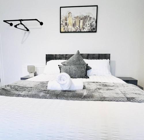 Superior King Room image 9