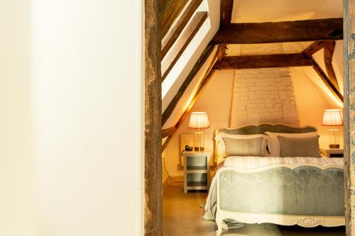 2 bedrooms, 3 beds