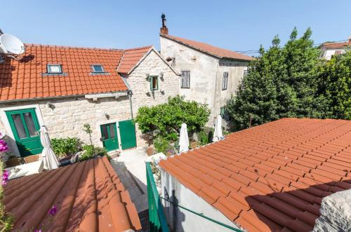 Apt Draga - traditional & in center - image 5
