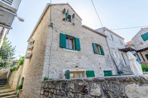 Apt Draga - traditional & in center