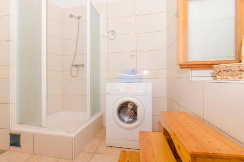 Apt Draga - traditional & in center - image 3