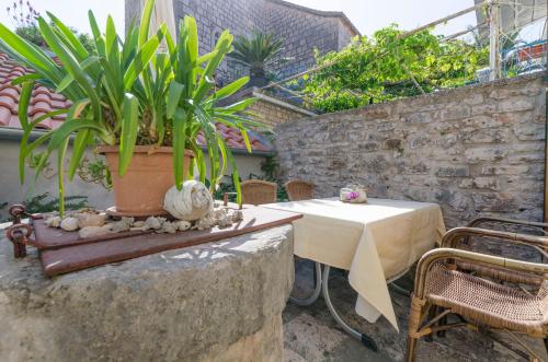 Apt Draga - traditional & in center - image 6