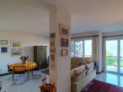 Apartment in Luino with Lake Maggiore Views, Luino (fotografie 8)