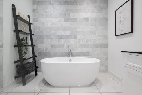 Extravagant 6 Bed Victorian Townhouse with Hot Tub, Glasgow (Foto 9)