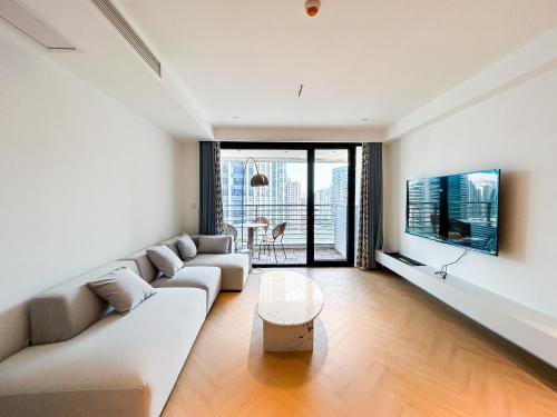 Eastern Hub - Bund Branch TianZiFang superior 2 bedrooms near the Bund, Shanghai (photo 9)
