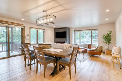 Snowflake by AvantStay Ski InOut Patio in Breckenridge, USA