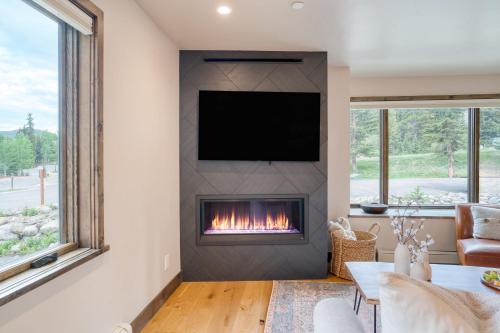 Snowflake by AvantStay Ski InOut Patio in Breckenridge, USA