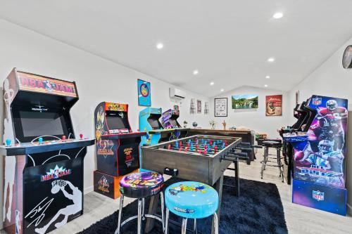 Park View by AvantStay Pool Game Room Hot Tub 10min to Downtown in Palm Springs, USA