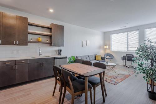 TWO Luxe CozySuites in Downtown Cincinnati in Cincinnati, USA