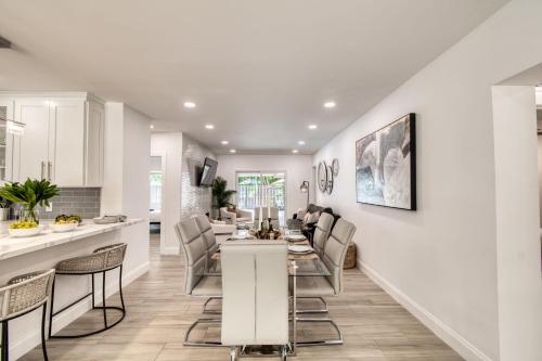 Turtle Nest by AvantStay Near Downtown Beaches - Chic FL Escape in Fort Lauderdale, USA