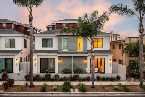 Pacific Villa by AvantStay Steps from Beach Luxurious Modern Indoor-Outdoor Living in Oceanside, USA