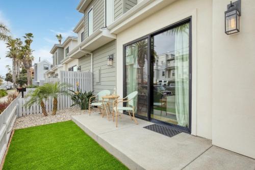 Pacific Villa by AvantStay Steps from Beach Luxurious Modern Indoor-Outdoor Living in Oceanside, USA