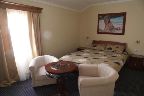 Hotel Village - image 6