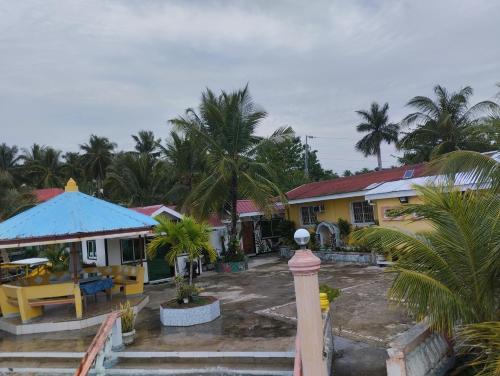 La'Liza House Rental La'Liza House Rental