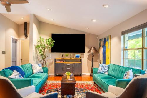Continental by AvantStay Group Escape Pool in Austin, USA