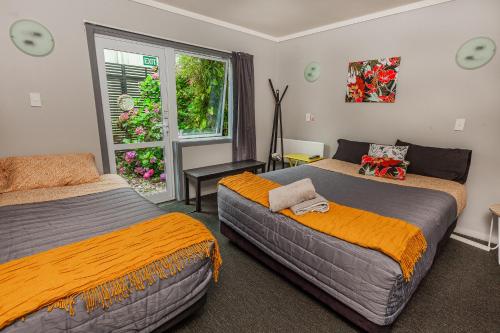 ไอโวรี่ ทาเวอร์ แบ็คแพคเกอร์ ล้อดจ์ (Ivory Towers Backpackers Lodge) in ฟอกซ์กลาเซีย