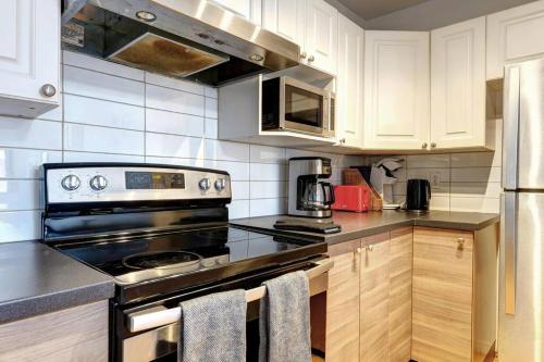Charming unit with Balcony in Villeray-Saint-Michel-Parc-Extension