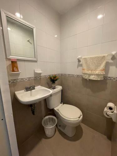 Departamento Planta Baja in Adjuntas, Mexico