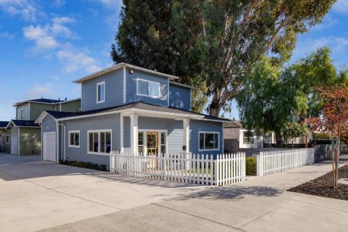 SoCal Cottage by AvantStay Near Gaslamp Firepit in San Diego, USA