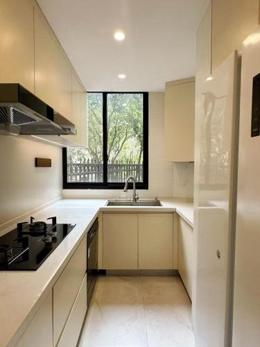 Sunny Abode创世纪花园 Deluxe three bedroom near Xujiahui, Szanghaj (zdjęcie 4)