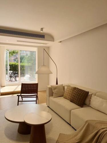 Sunny Abode创世纪花园 Deluxe three bedroom near Xujiahui, Szanghaj (zdjęcie 6)
