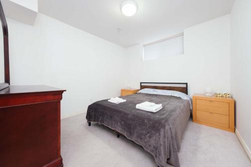 2 Bedroom Basement Guesthouse in Vancouver in Vancouver, Canada