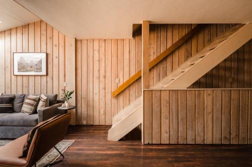 Rover by AvantStay Beautiful Ski-Chalet in Heart of Breckenridge in Breckenridge, USA