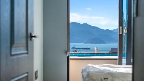 Exterior view, Namhae Byeol grigo namhae Pension in Seo-myeon