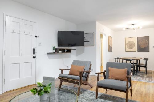 Balcom by AvantStay Newly Furnished Valley Home in Los Angeles, USA