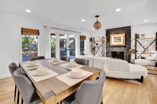 Dos Palos by AvantStay Mod Hollywood Sanctuary in Los Angeles, USA