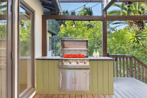 Dos Palos by AvantStay Mod Hollywood Sanctuary in Los Angeles, USA