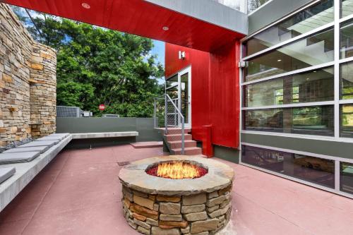 The Gallery by AvantStay Luxe Hollywood Artist’s Home Pool Private Elevator in Los Angeles, USA