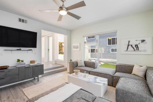 Sea Breeze by AvantStay Across From Fort Lauderdale Beach Pool Out Door Dining Fire pit in Fort Lauderdale, USA
