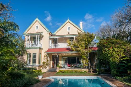 Hacklewood Hill Country House